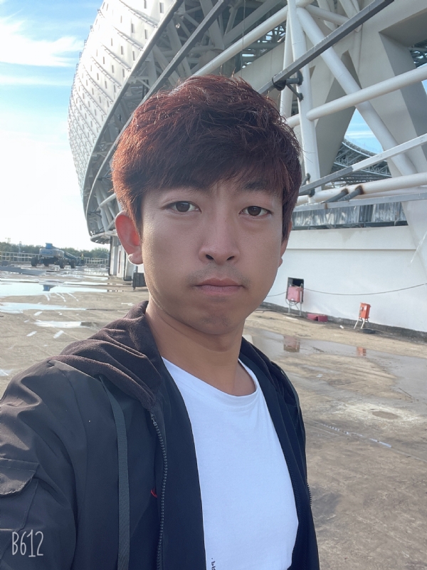 绅士大男孩的第一张照片--鞍山基督教相亲网
